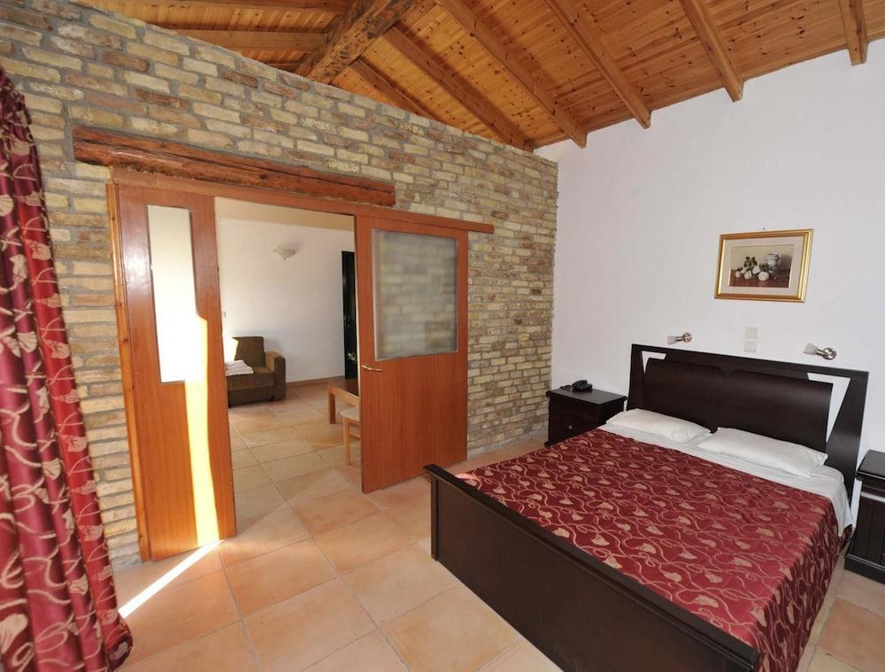 Blue Princess Hotel And Suites Liapades Dış mekan fotoğraf